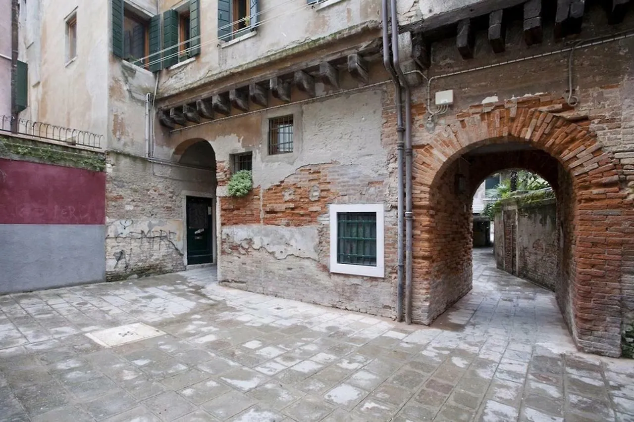 Locappart Silvestro Apartment Venice Italy